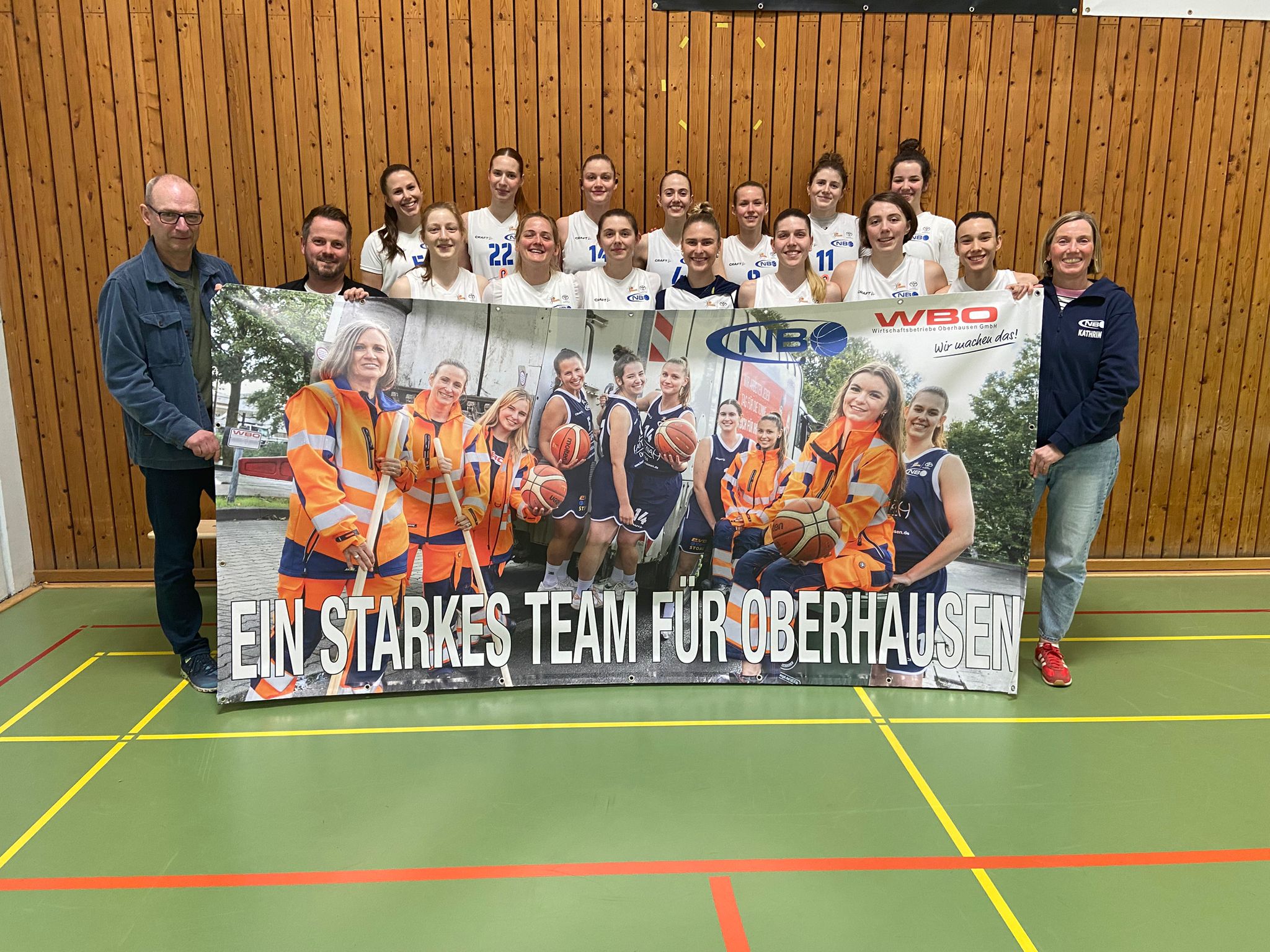 WBO übergibt Banner an NBO